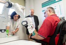 Parapléjicos presenta una iniciativa pionera: extremidades robóticas portátiles controladas con IA
