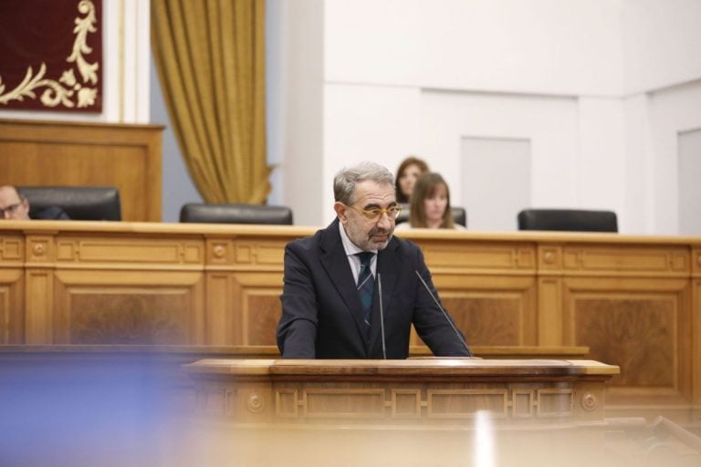 La huelga médica enfrenta a Gobierno y oposición: Sanz la tilda de nacional y PP y Vox la regionalizan