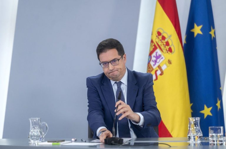 Función Pública se reúne este miércoles con CCOO, CSIF y UGT para lograr una subida salarial hasta 2028