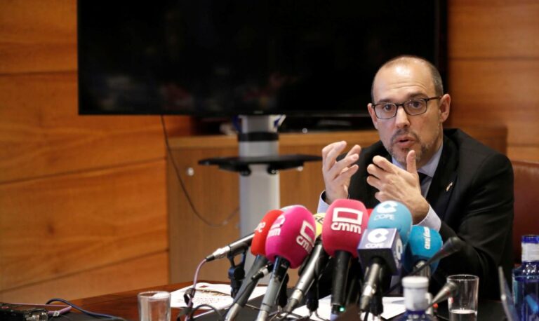 El Parlamento de C-LM pide a los grupos «celeridad» para que el nuevo Estatuto esté listo en primavera