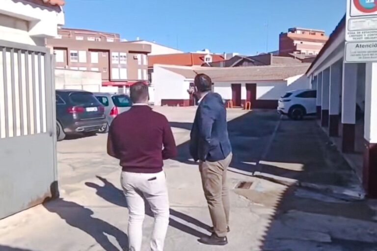 El Mercado de Abastos tendrá más aparcamientos y una zona de juegos infantiles