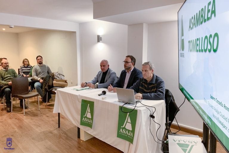 ASAJA y el Ayuntamiento de Tomelloso refuerzan su alianza en defensa del sector vitivinícola