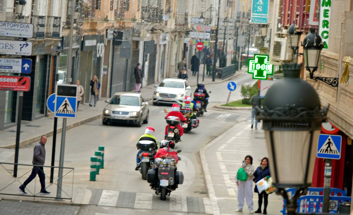 Las Campanadas Infantiles llenan de alegría la Plaza de España en la última mañana del año