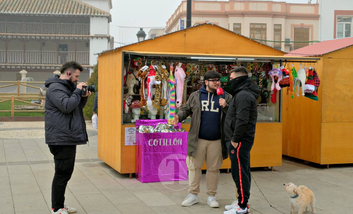 Las Campanadas Infantiles llenan de alegría la Plaza de España en la última mañana del año