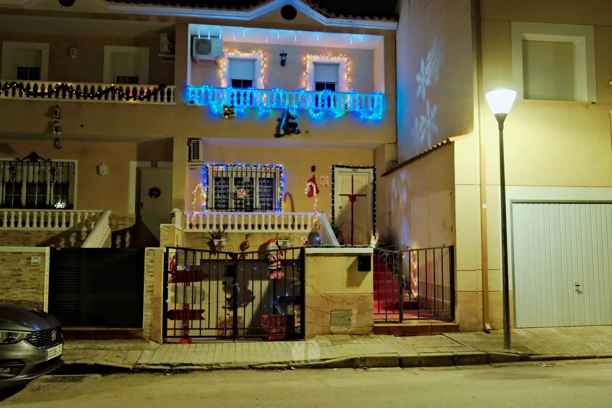 Tomelloso se ilumina en Navidad: acompáñanos en este recorrido por las fachadas decoradas de concurso