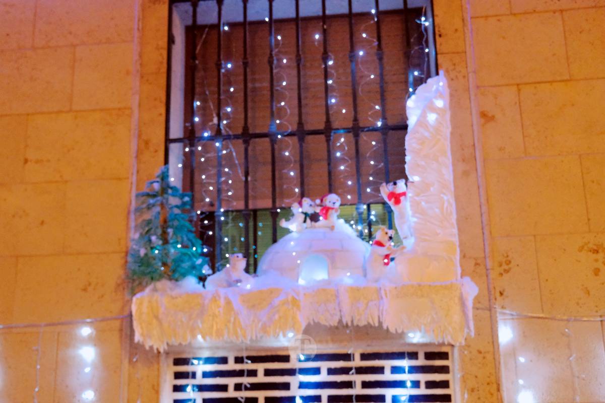 Tomelloso se ilumina en Navidad: acompáñanos en este recorrido por las fachadas decoradas de concurso