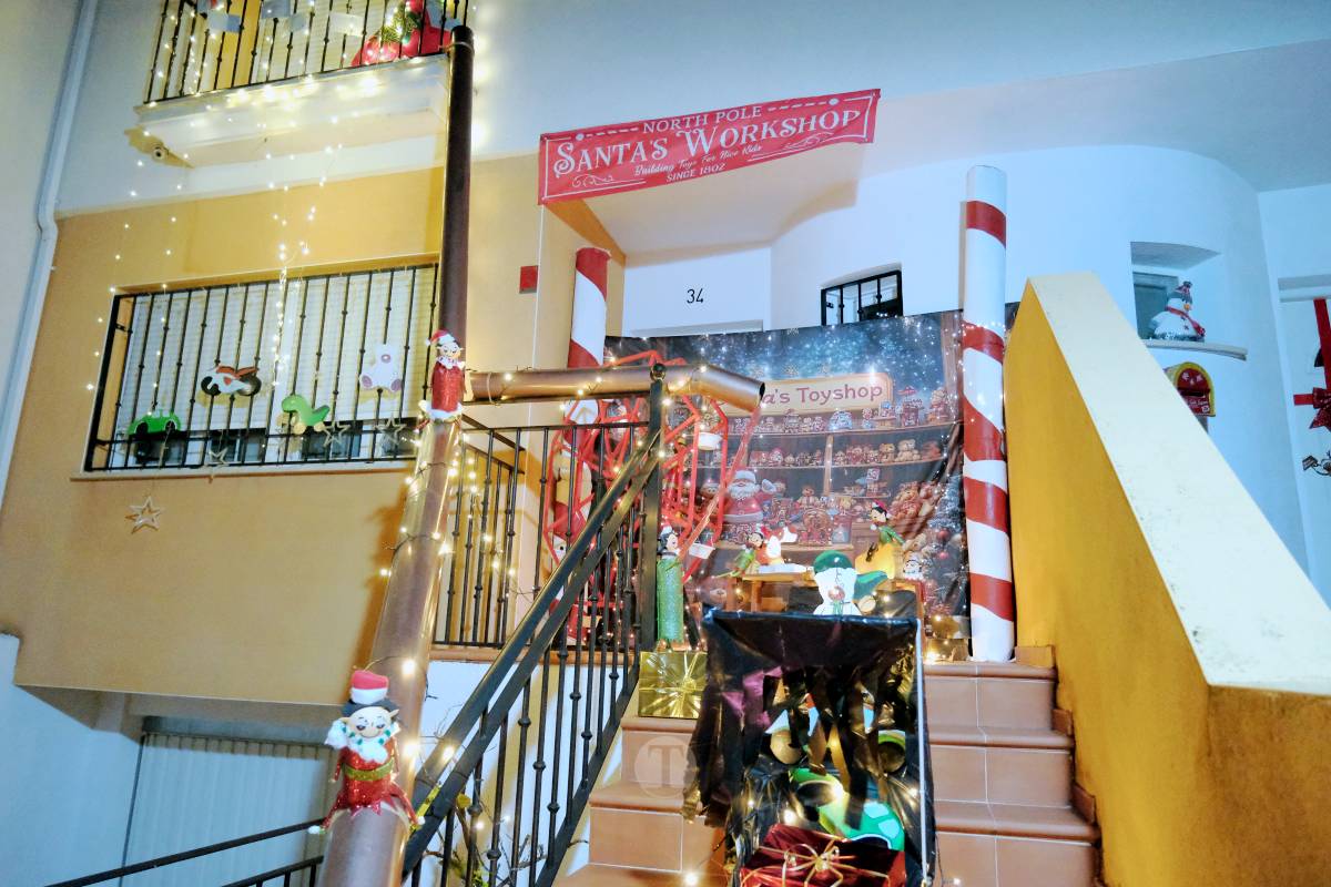 Tomelloso se ilumina en Navidad: acompáñanos en este recorrido por las fachadas decoradas de concurso
