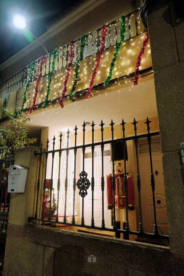 Tomelloso se ilumina en Navidad: acompáñanos en este recorrido por las fachadas decoradas de concurso