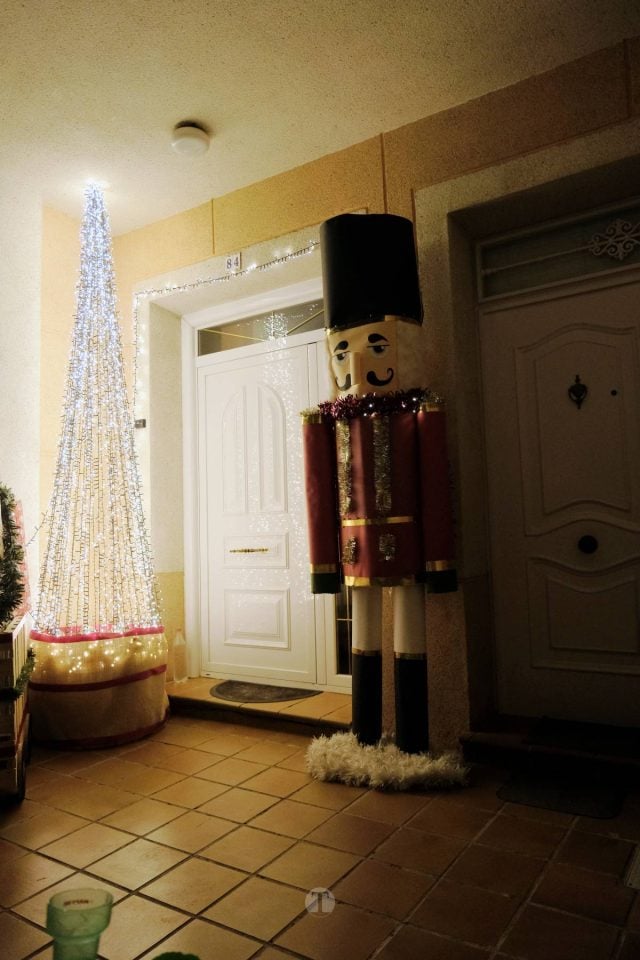 Tomelloso se ilumina en Navidad: acompáñanos en este recorrido por las fachadas decoradas de concurso