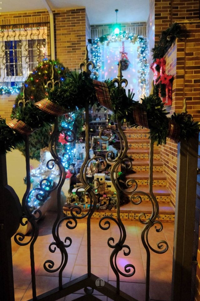 Tomelloso se ilumina en Navidad: acompáñanos en este recorrido por las fachadas decoradas de concurso