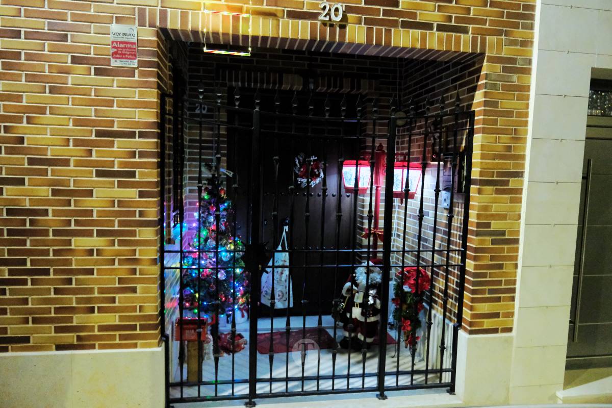 Tomelloso se ilumina en Navidad: acompáñanos en este recorrido por las fachadas decoradas de concurso
