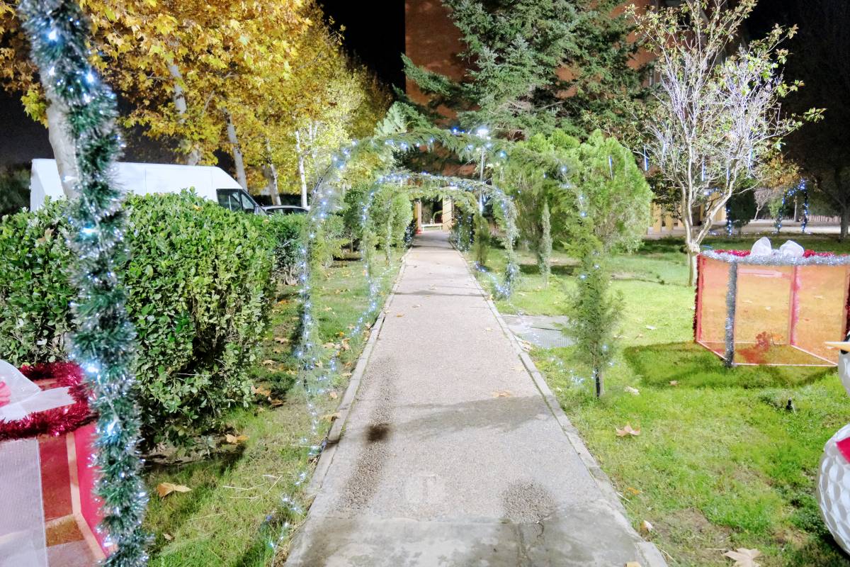 Tomelloso se ilumina en Navidad: acompáñanos en este recorrido por las fachadas decoradas de concurso