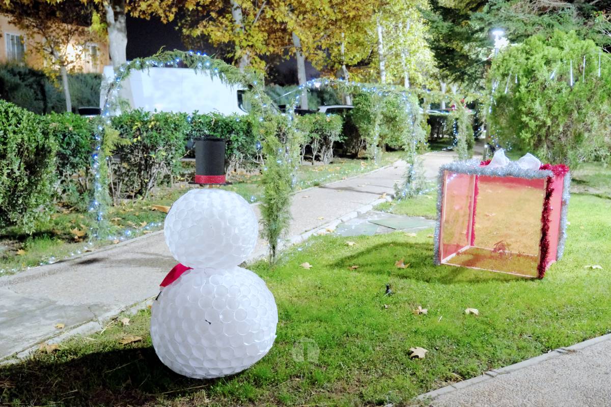 Tomelloso se ilumina en Navidad: acompáñanos en este recorrido por las fachadas decoradas de concurso