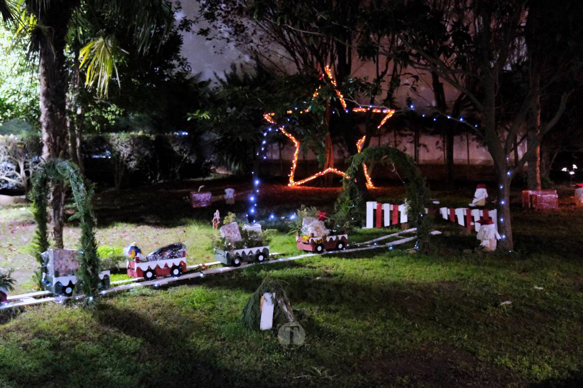 Tomelloso se ilumina en Navidad: acompáñanos en este recorrido por las fachadas decoradas de concurso