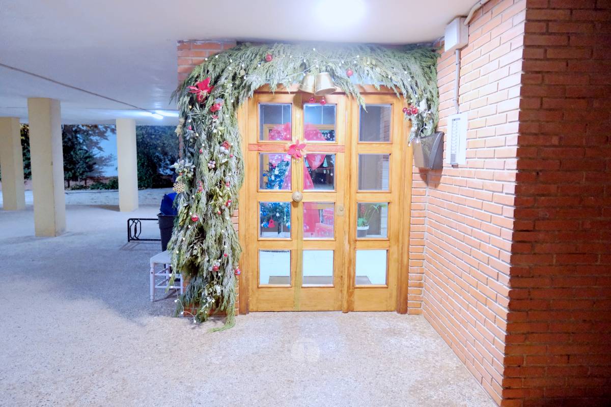 Tomelloso se ilumina en Navidad: acompáñanos en este recorrido por las fachadas decoradas de concurso
