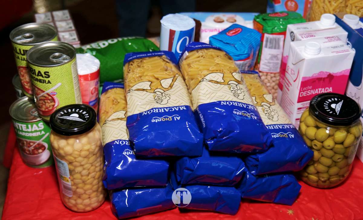 A contrarreloj y con frío: Así viven comercios y vecinos de Tomelloso, las compras de última hora