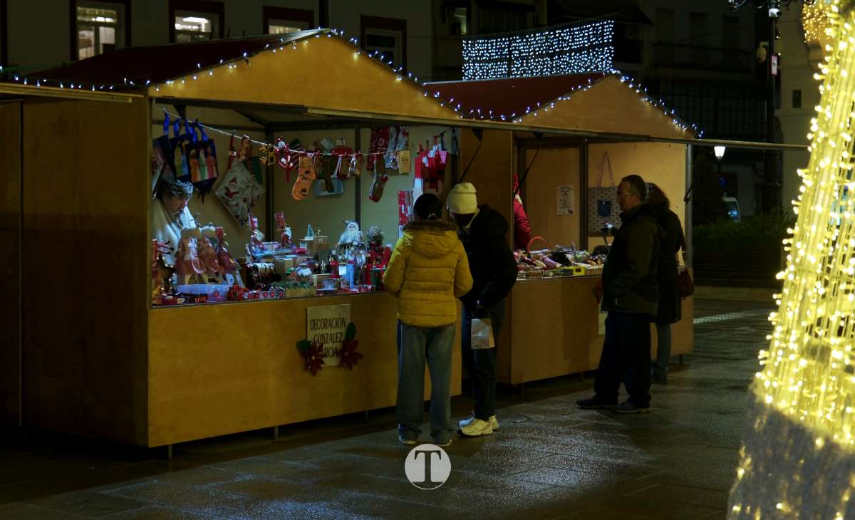 A contrarreloj y con frío: Así viven comercios y vecinos de Tomelloso, las compras de última hora