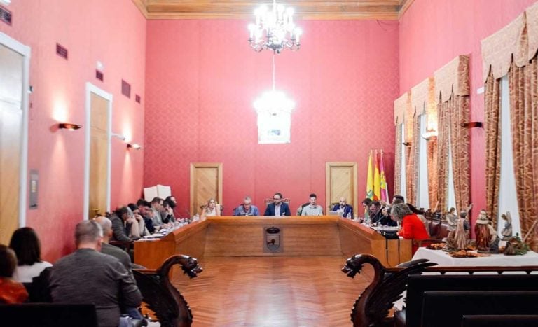 El Pleno reclama a la Junta las inversiones que Tomelloso “merece por derecho y por dignidad”