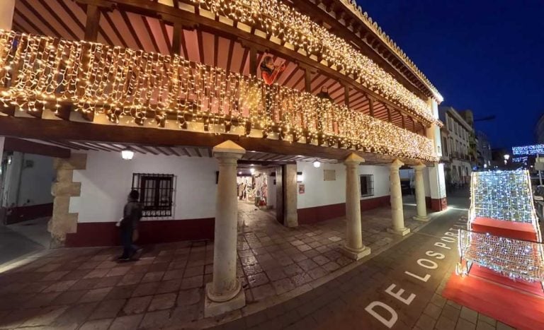 Autores locales protagonizan tres jornadas literarias esta Navidad en la Posada de los Portales