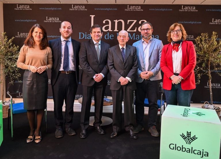 El presidente de la Diputación ensalza a Rafael Torres como “figura referente” del sector vitivinícola