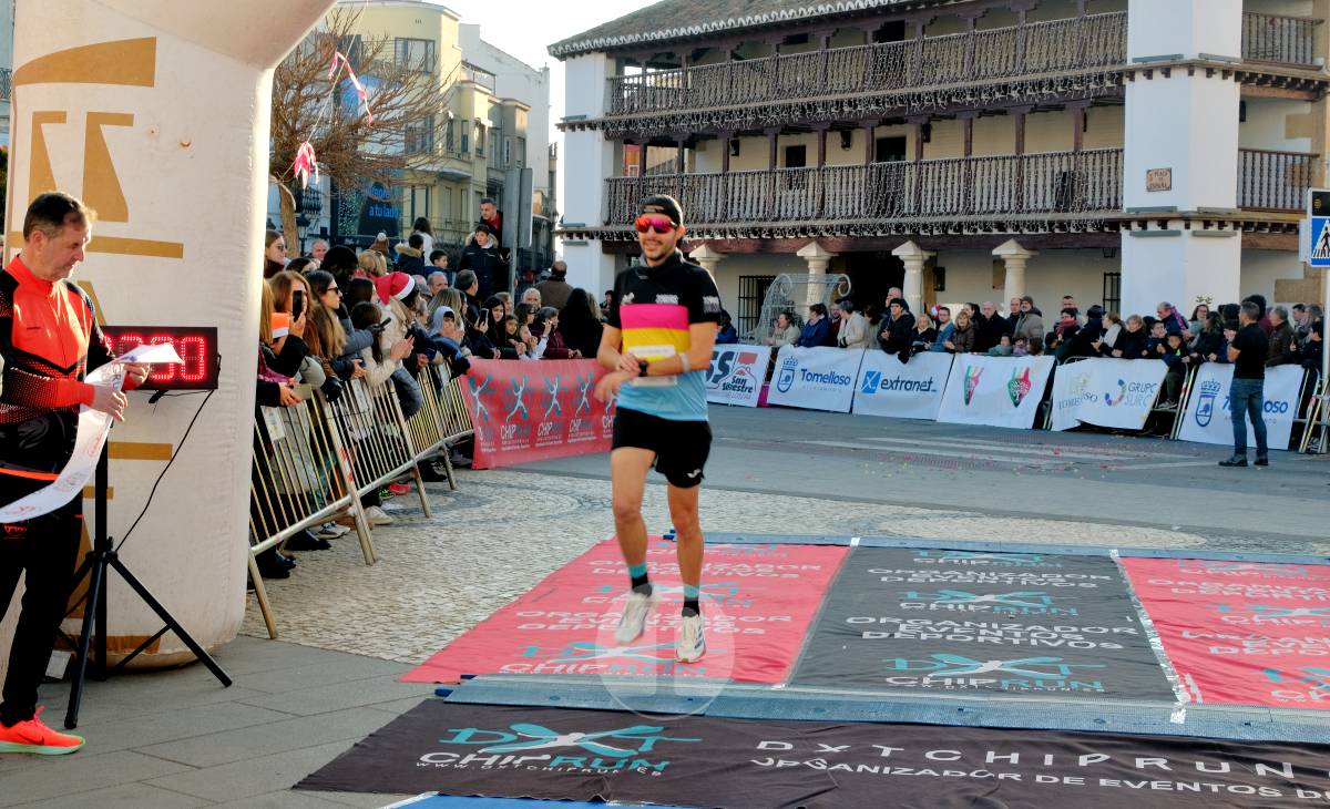 Carlos Martín e Irene Ruiz conquistan la V San Silvestre Tomellosera