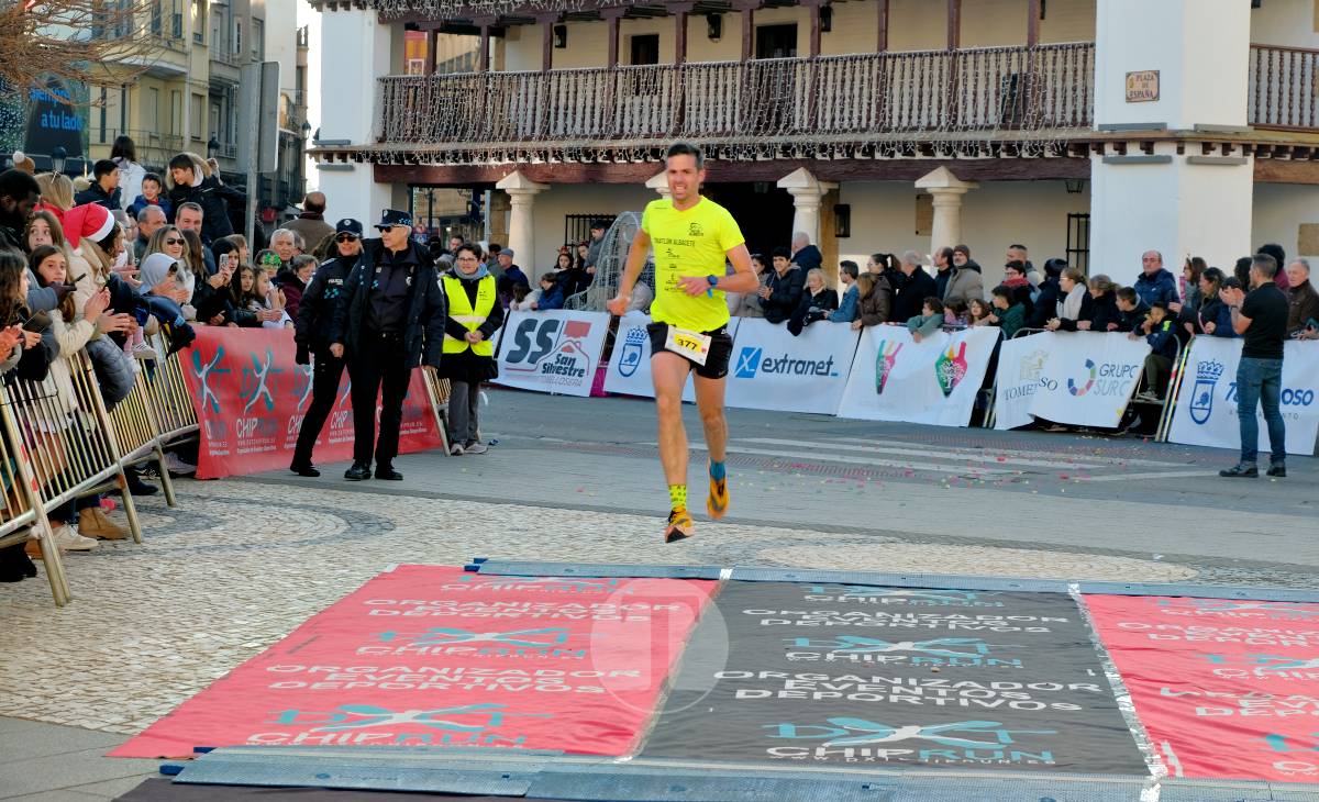 Carlos Martín e Irene Ruiz conquistan la V San Silvestre Tomellosera