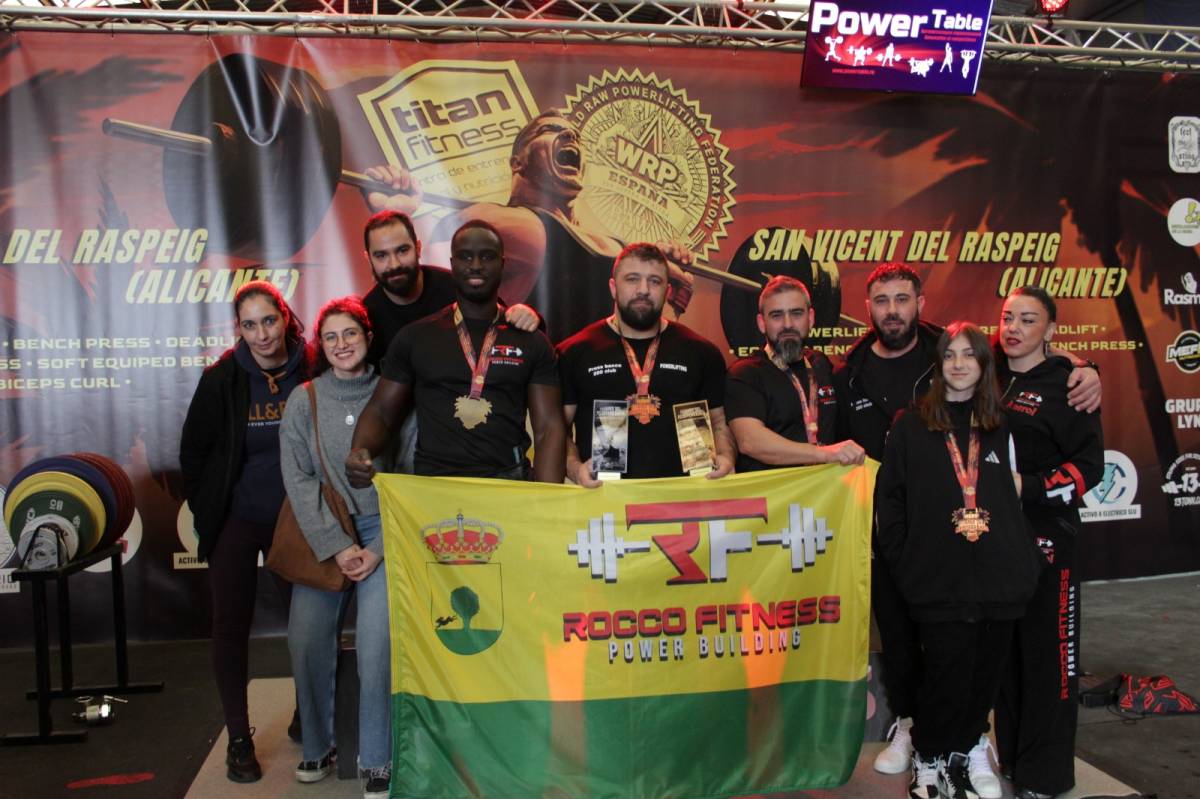 Dos récords y primeros puestos para los tomelloseros Jaime Sáez, Ousmane Leye y Steve Rodríguez en un campeonato de powerlifting