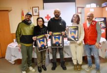 Un tatuaje por un juguete: solidaridad y arte para que ningún niño se quede sin regalo en Tomelloso