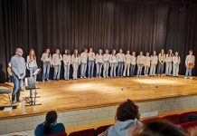 El Santo Tomás de Aquino de Tomelloso felicita la Navidad con un villancico original interpretado por sus alumnos