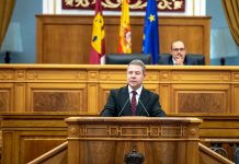 Page celebra la Constitución como «el mayor éxito colectivo» de España que C-LM conmemora reformando su Estatuto 10k Ciudad de Tomelloso 2025