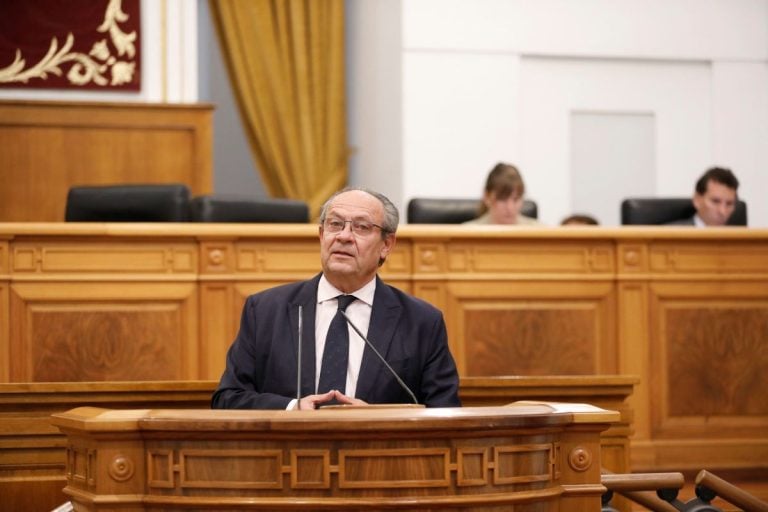 Arranca el debate parlamentario que aprobará los presupuestos de Page para C-LM