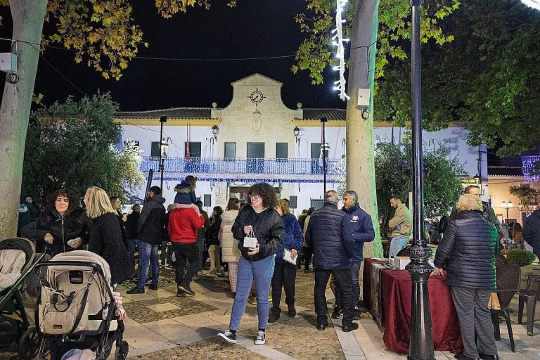 Una multitudinaria tarde de ilusión marca el Encendido Navideño en Argamasilla de Alba