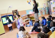 Nueva pantalla interactiva en la Escuela Infantil Lorencete de Tomelloso