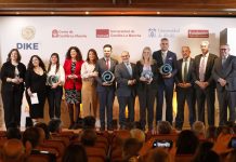 Bellido denuncia que los gobiernos elegidos en las urnas «que socavan los Derechos Humanos también socavan la democracia»