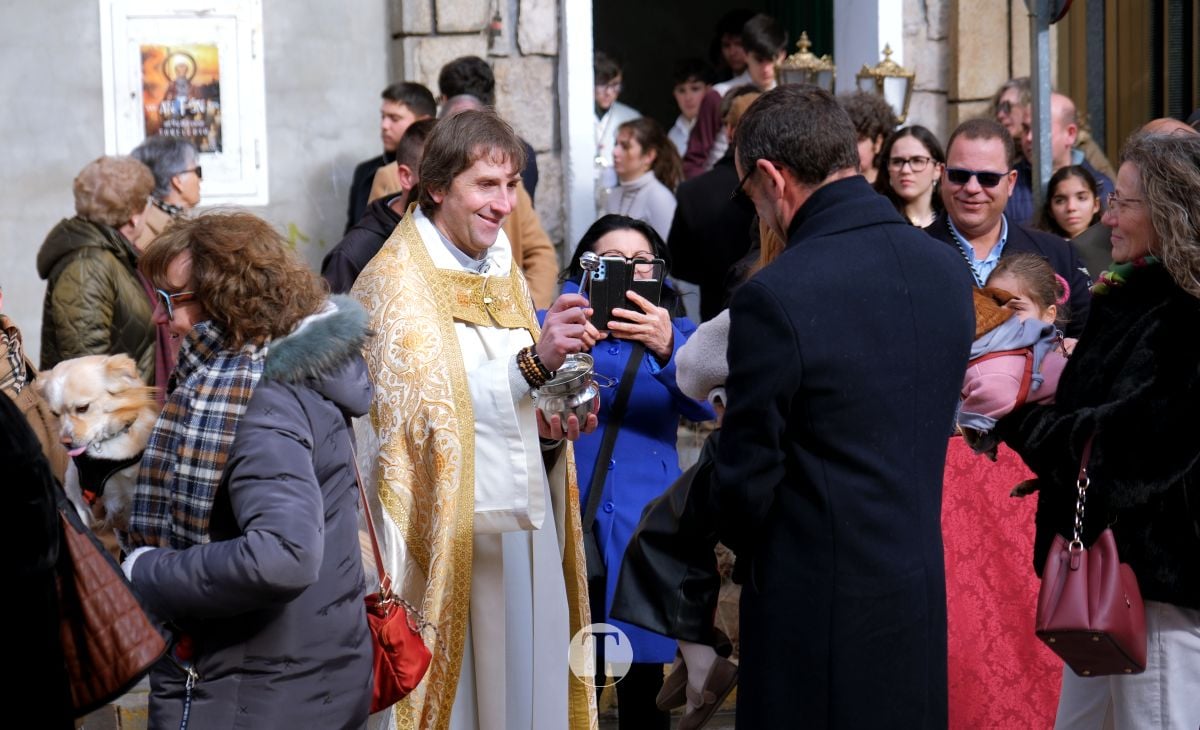 Tomelloso mantiene viva la tradición de San Antón con la bendición de animales y gran participación vecinal