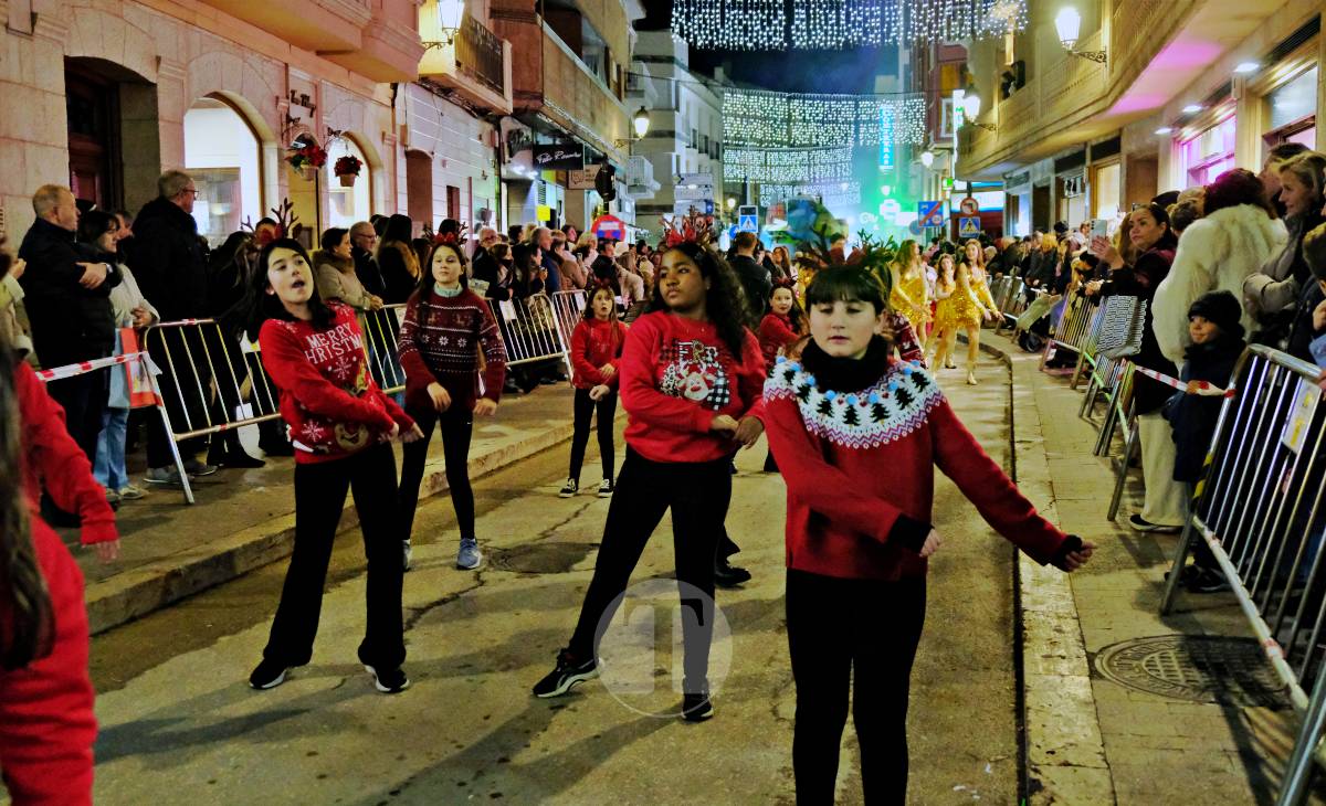 Tomelloso vive una cabalgata mágica con miles de personas en las calles pese al frío