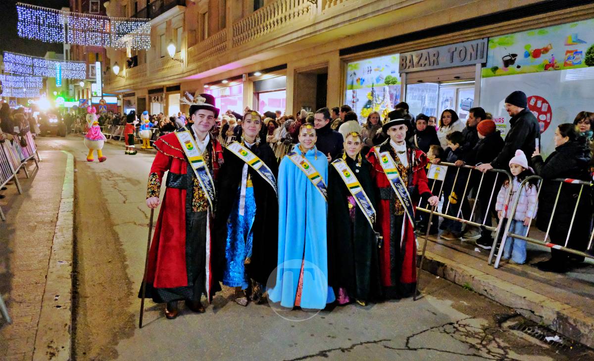 Tomelloso vive una cabalgata mágica con miles de personas en las calles pese al frío