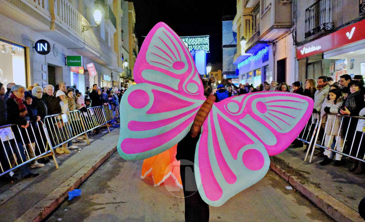 Tomelloso vive una cabalgata mágica con miles de personas en las calles pese al frío