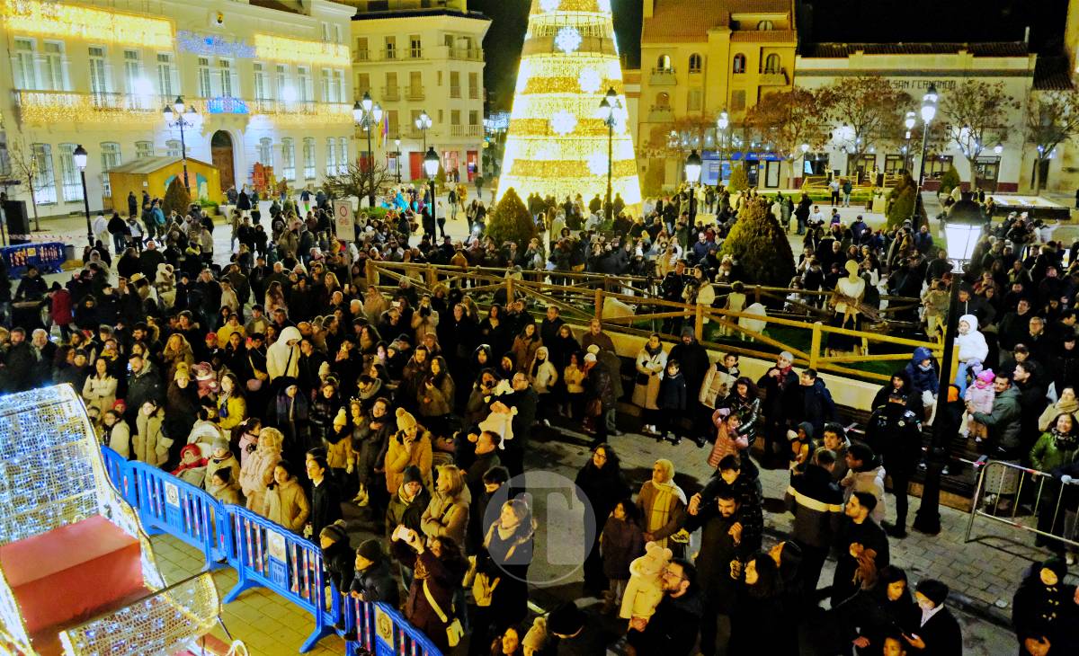 Tomelloso vive una cabalgata mágica con miles de personas en las calles pese al frío