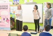 Un taller del CSIC con juegos para acercar la microbiología a escolares de Tomelloso