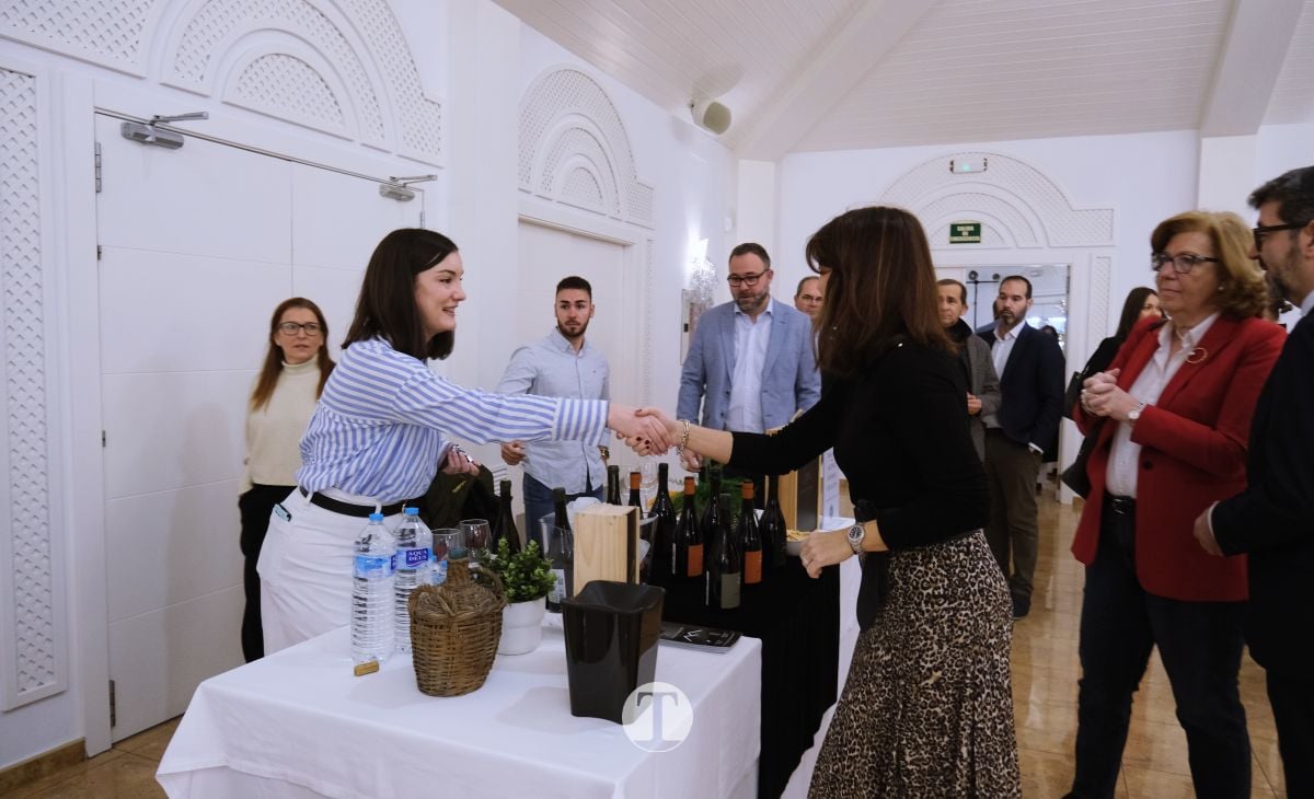 Tomelloso acoge la II Galería “100 Vinos Imprescindibles” con más de 60 bodegas y una firme apuesta por la calidad