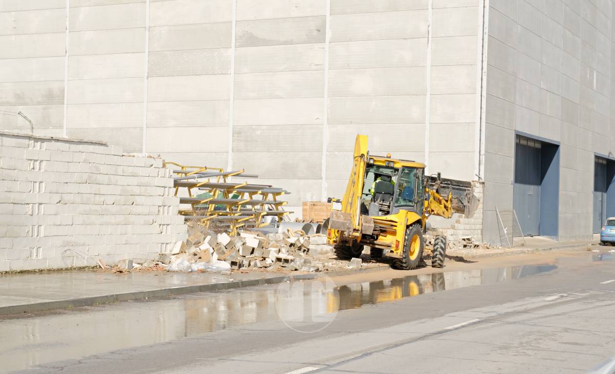 El temporal de viento provoca numerosas incidencias en Tomelloso