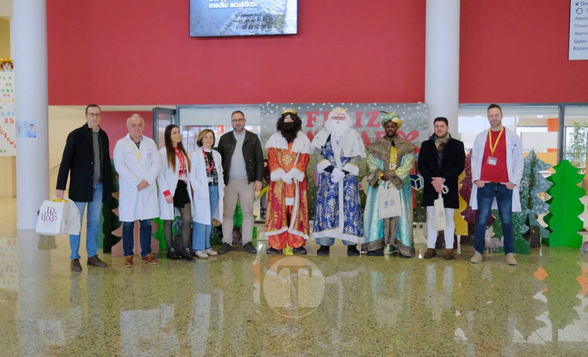 Los Reyes Magos ya están en Tomelloso y visitan a los niños ingresados en el hospital