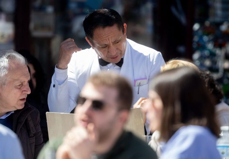 Suben los cotizantes extranjeros: C-LM suma 7.572 afiliados en 2025