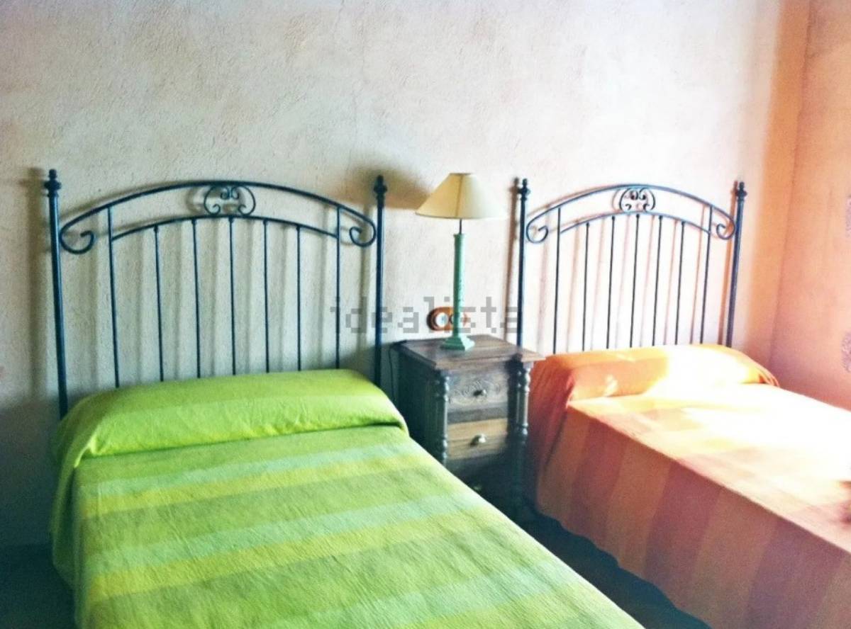 A la venta un chalet de lujo en Tomelloso por 2 millones de euros: piscina, chimenea y una parcela de 17.000 m2