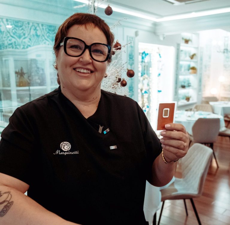 Vuelven las pizzas cargadas de oro de Marquinetti