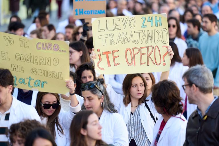 Médicos anuncian huelga desde el 16 de febrero: una semana de paros al mes para exigir un Estatuto propio
