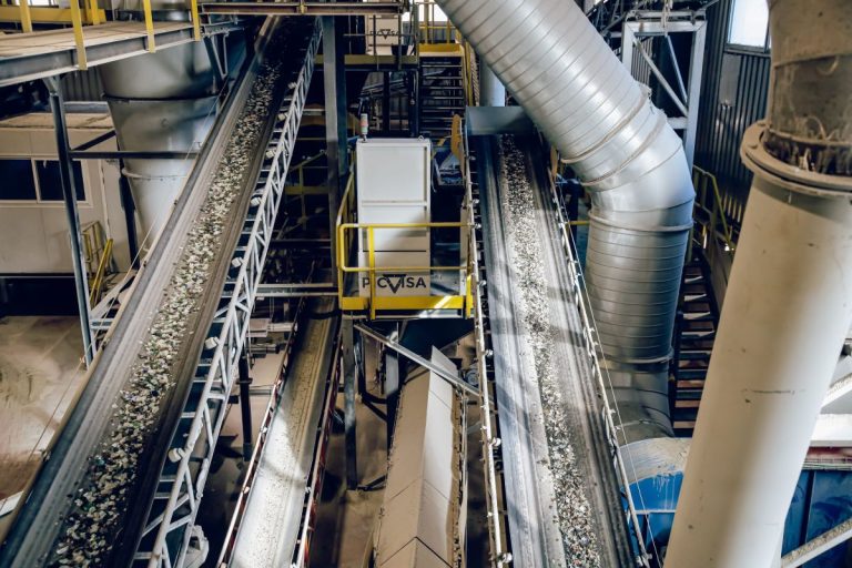 Sube la producción industrial un 3,3 % en noviembre en C-LM, 1,5 puntos más que la media nacional