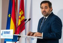 Núñez insiste en que los diputados del PSOE C-LM apoyen una moción de censura contra Sánchez