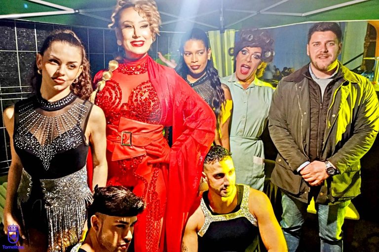 Bibi Malone llena de música, humor y nostalgia la noche del martes de Carnaval en Tomelloso